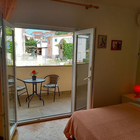 Summer Rooms Baska Екстер'єр фото