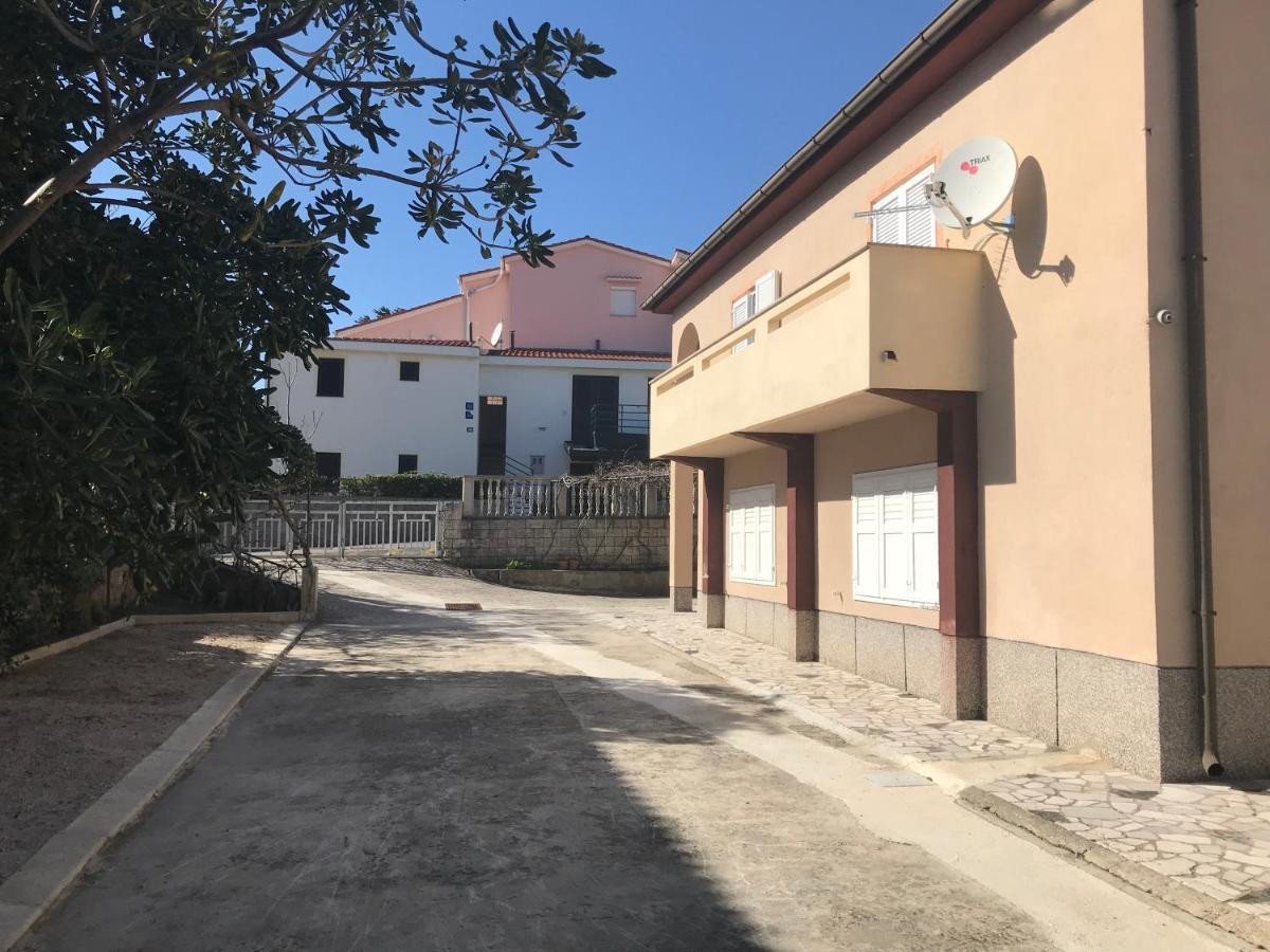 Summer Rooms Baska Екстер'єр фото