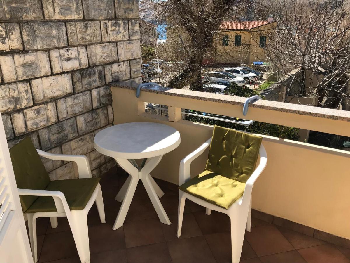 Summer Rooms Baska Екстер'єр фото
